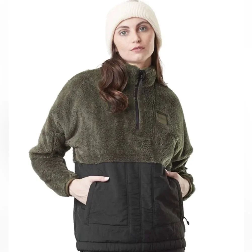 Women’s Organic Martella 1/4 Zip Olive and Black Fleece Pullover Size Small EUC